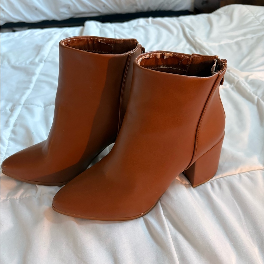 TOP Moda Tan Heeled Ankle Boots